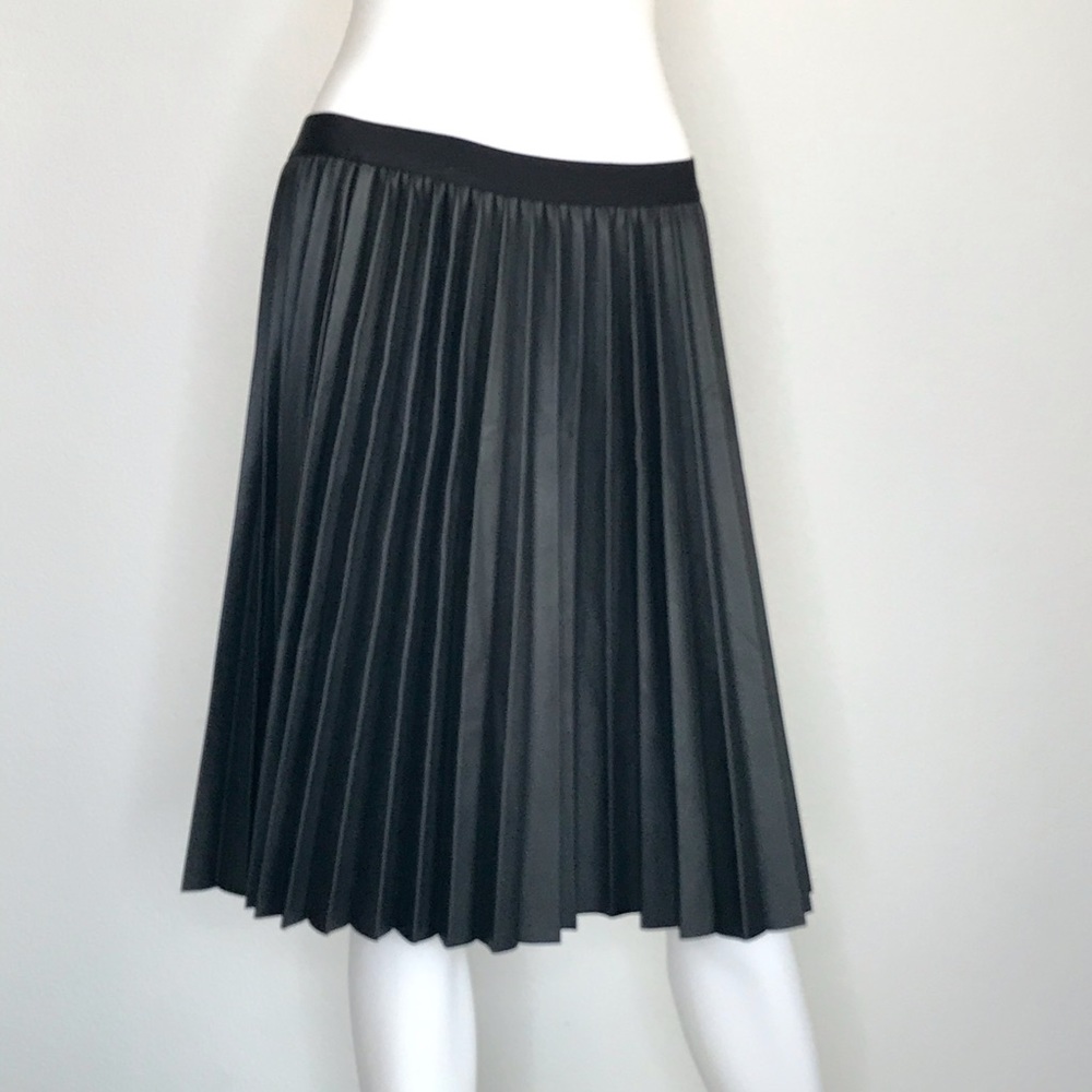 M.S.S.P. L black pleated Faux leather skirt - Picture 6 of 13